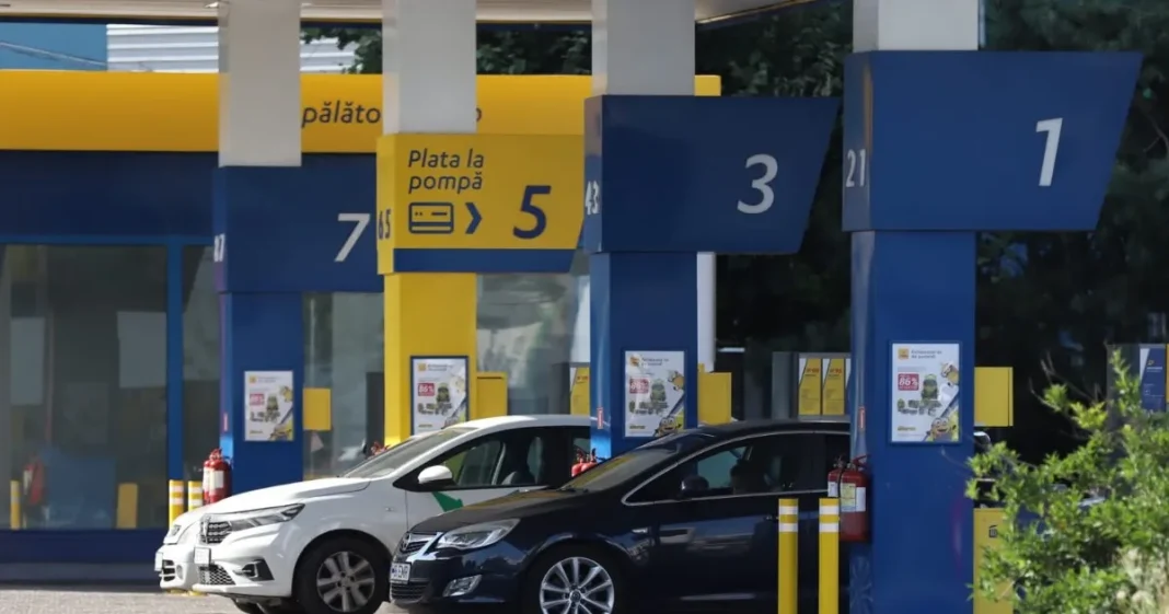 Două majorări la benzină în București; motorina nu schimbă prețul pe 8 septembrie Două majorări la benzină în București; motorina nu schimbă prețul pe 8 septembrie